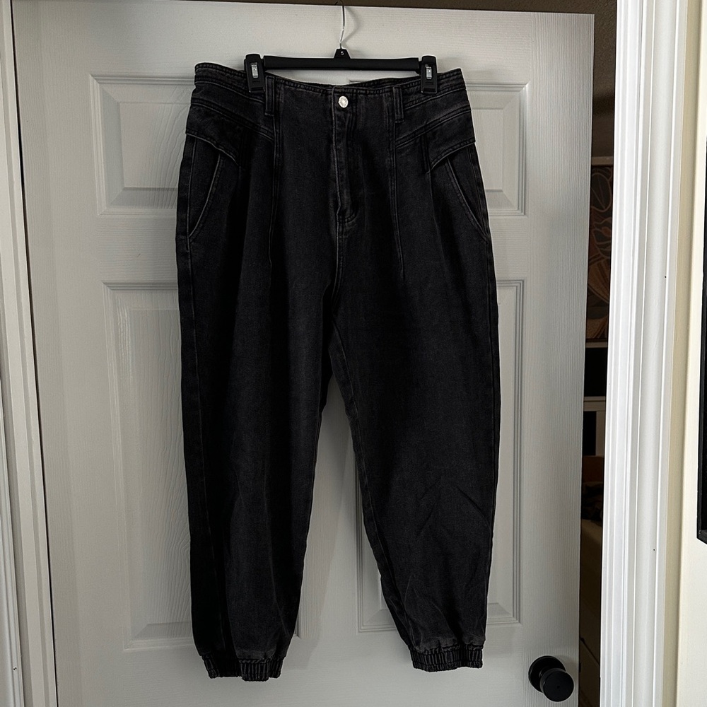 Pink Lily Black High-Waist Jogger Jeans